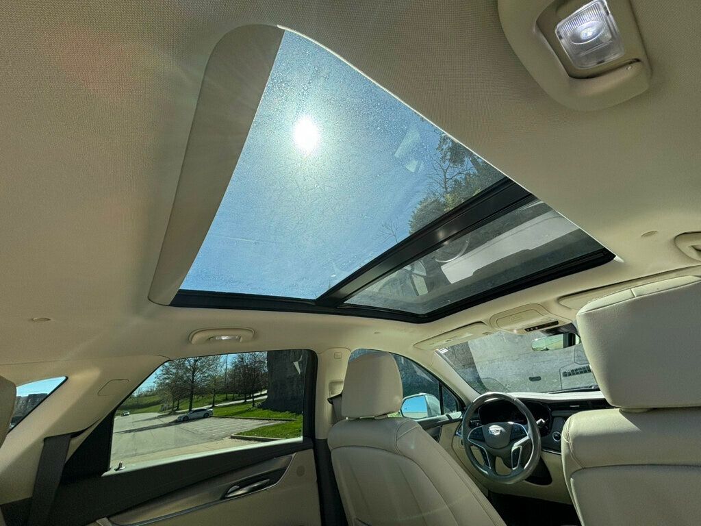 2017 Cadillac XT5 2017 CADILLAC XT5 PREMIUM LUXURY W/DRIVER AWARENESS PKG  - 22995744 - 22