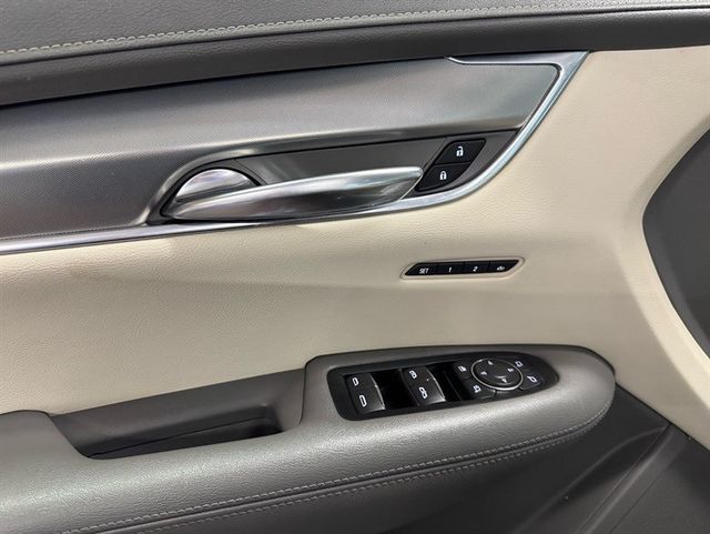 2017 Cadillac XT5 AWD 4dr Luxury - 23074067 - 11