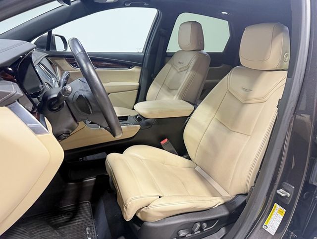 2017 Cadillac XT5 AWD 4dr Luxury - 22950857 - 26