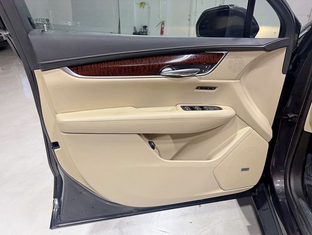 2017 Cadillac XT5 AWD 4dr Luxury - 22950857 - 31