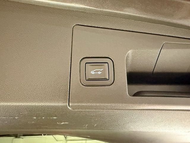 2017 Cadillac XT5 AWD 4dr Luxury - 22950857 - 39