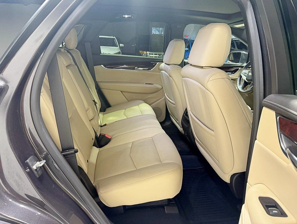 2017 Cadillac XT5 AWD 4dr Luxury - 22950857 - 40