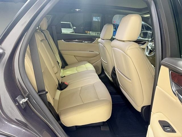 2017 Cadillac XT5 AWD 4dr Luxury - 22950857 - 40