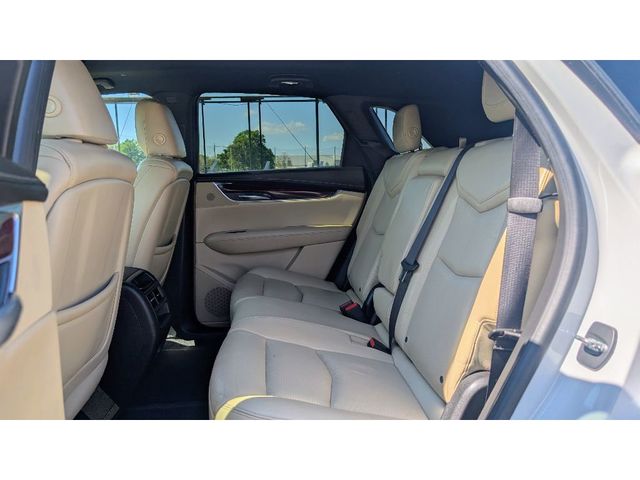 2017 Cadillac XT5 AWD 4dr Luxury - 22915513 - 16