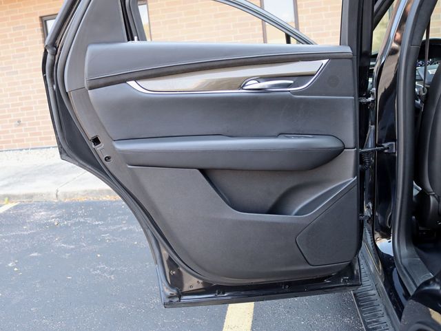 2017 Cadillac XT5 AWD 4dr Platinum - 22913071 - 30