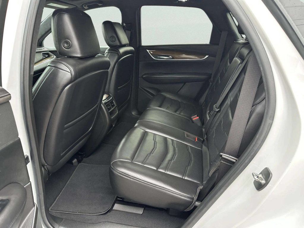 2017 Cadillac XT5 AWD 4dr Platinum - 22969619 - 11