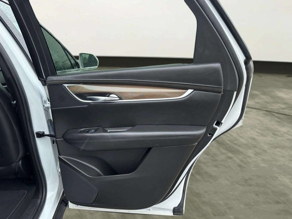 2017 Cadillac XT5 AWD 4dr Platinum - 22969619 - 12