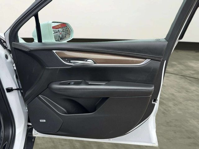 2017 Cadillac XT5 AWD 4dr Platinum - 22969619 - 14