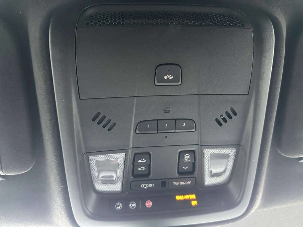 2017 Cadillac XT5 AWD 4dr Platinum - 22969619 - 25