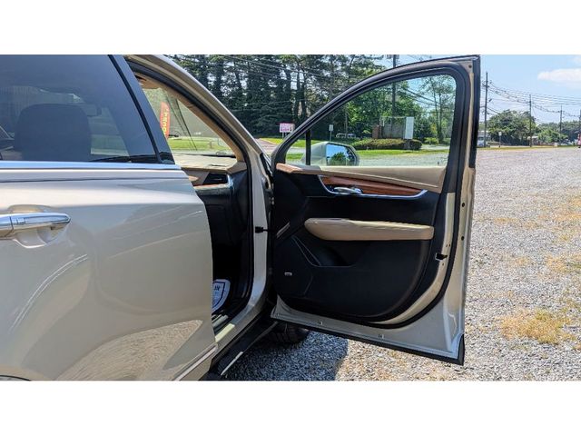 2017 Cadillac XT5 AWD 4dr Platinum - 22951259 - 10