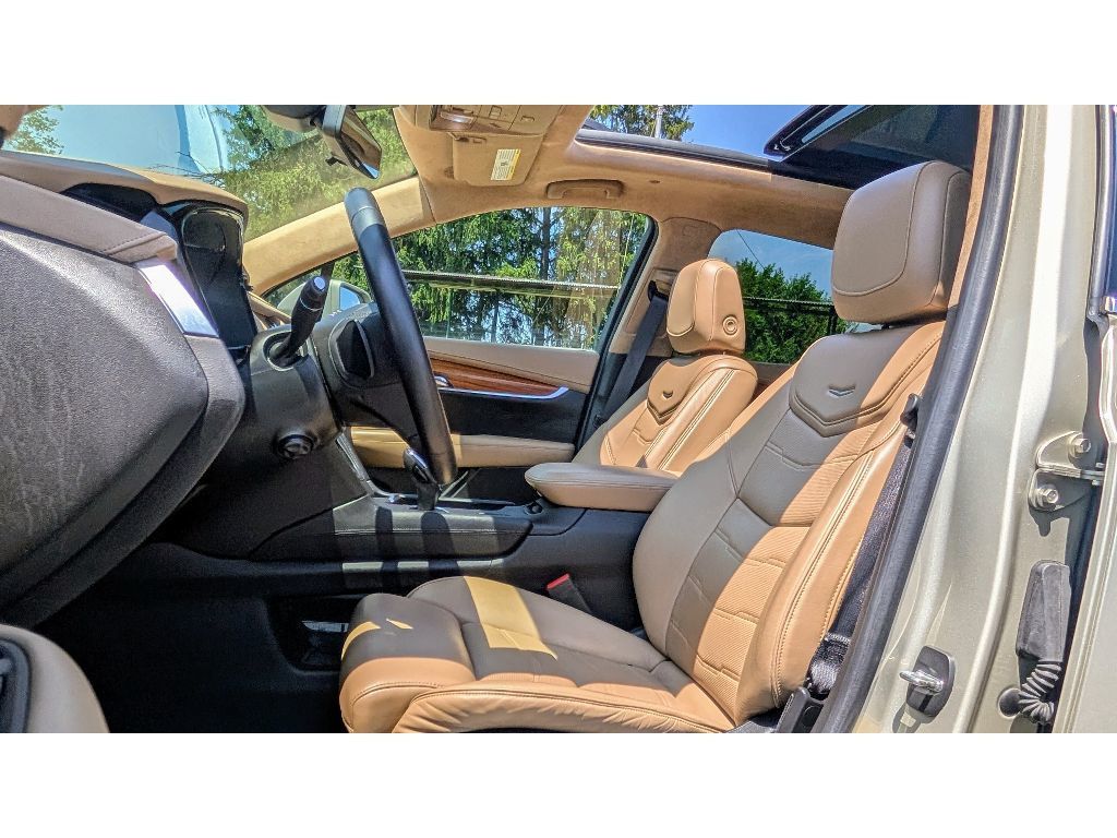 2017 Cadillac XT5 Platinum photo 14