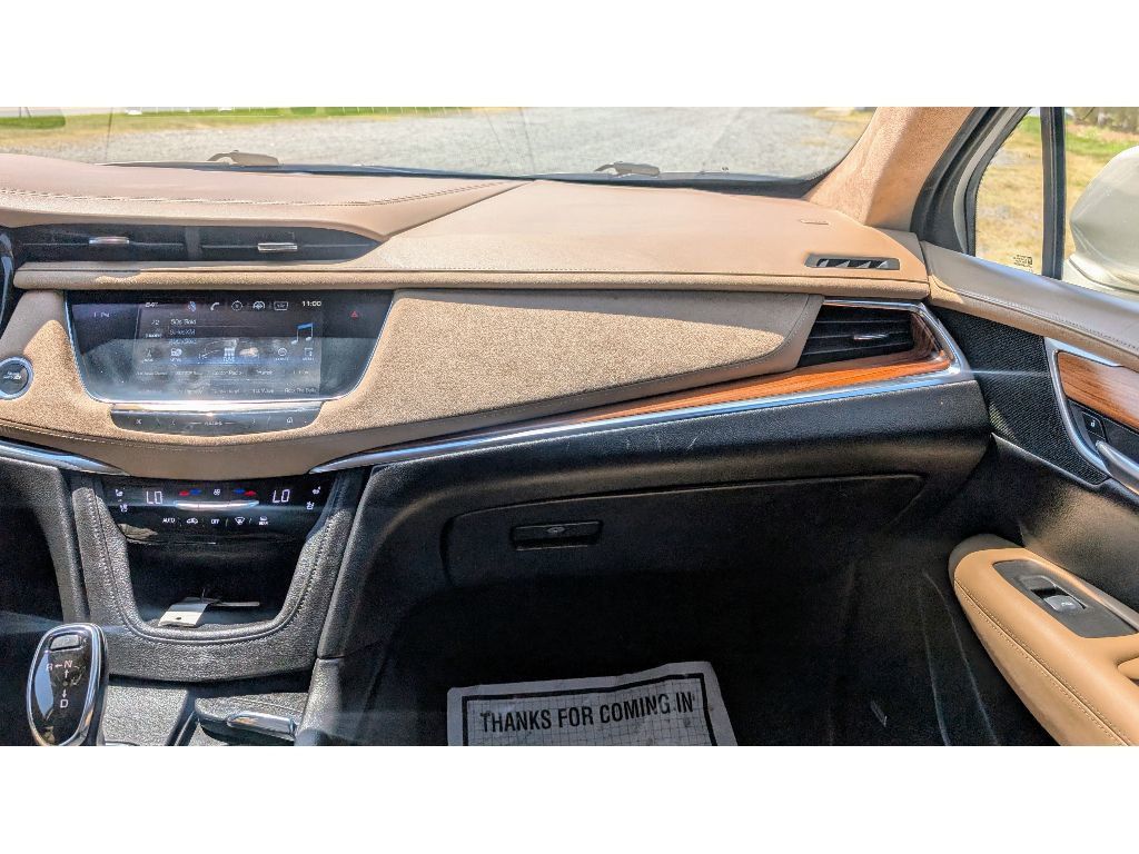 2017 Cadillac XT5 Platinum photo 24
