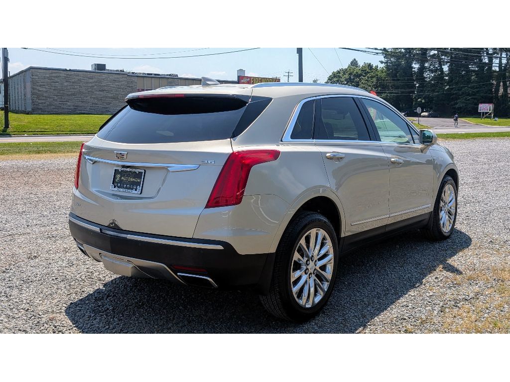 2017 Cadillac XT5 Platinum photo 7