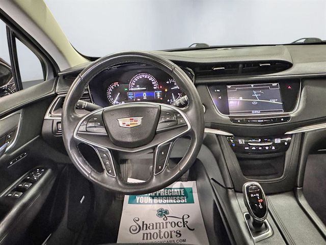 2017 Cadillac XT5 AWD 4dr Premium Luxury - 23055576 - 16