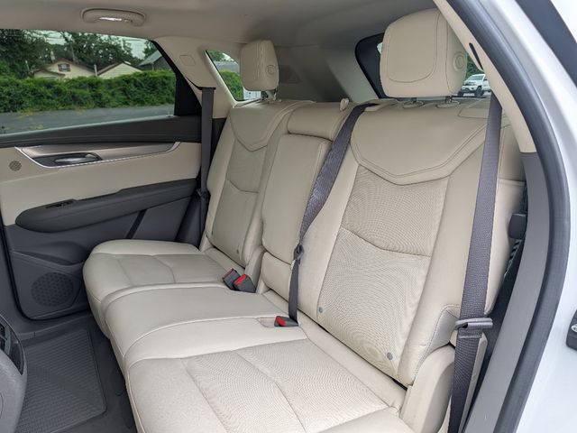 2017 Cadillac XT5 AWD 4dr Premium Luxury - 23054657 - 17