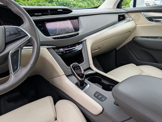2017 Cadillac XT5 AWD 4dr Premium Luxury - 23054657 - 23