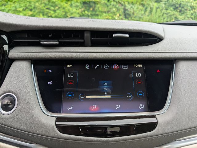 2017 Cadillac XT5 AWD 4dr Premium Luxury - 23054657 - 29