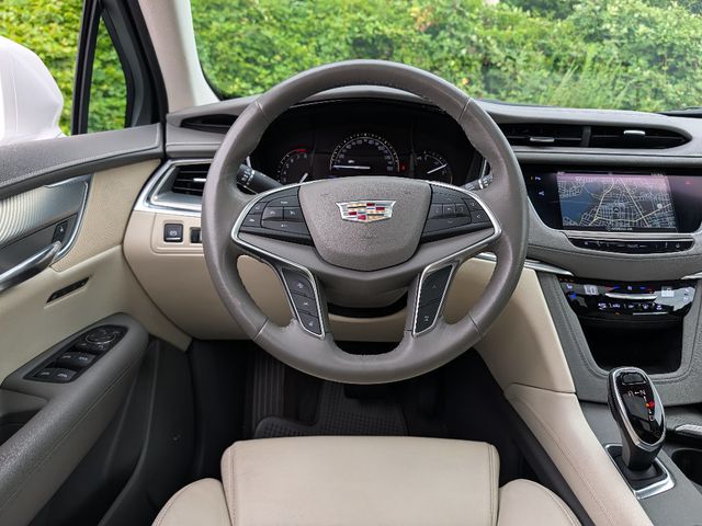 2017 Cadillac XT5 AWD 4dr Premium Luxury - 23054657 - 30