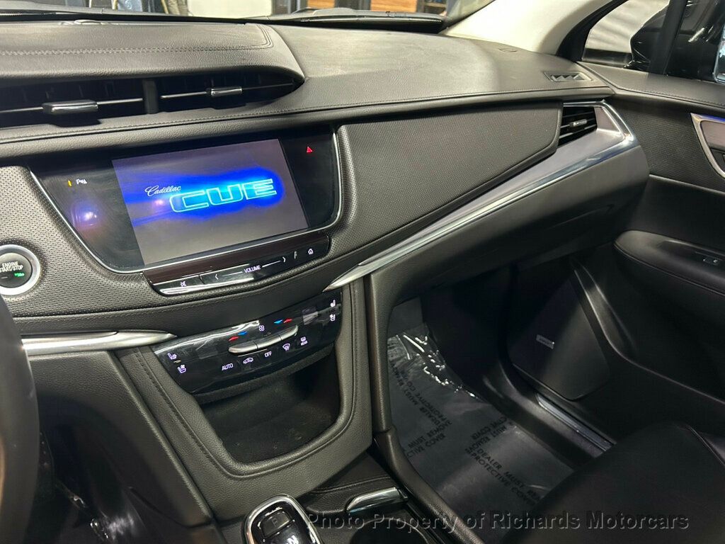 2017 Cadillac XT5 AWD 4dr Premium Luxury - 23030423 - 9