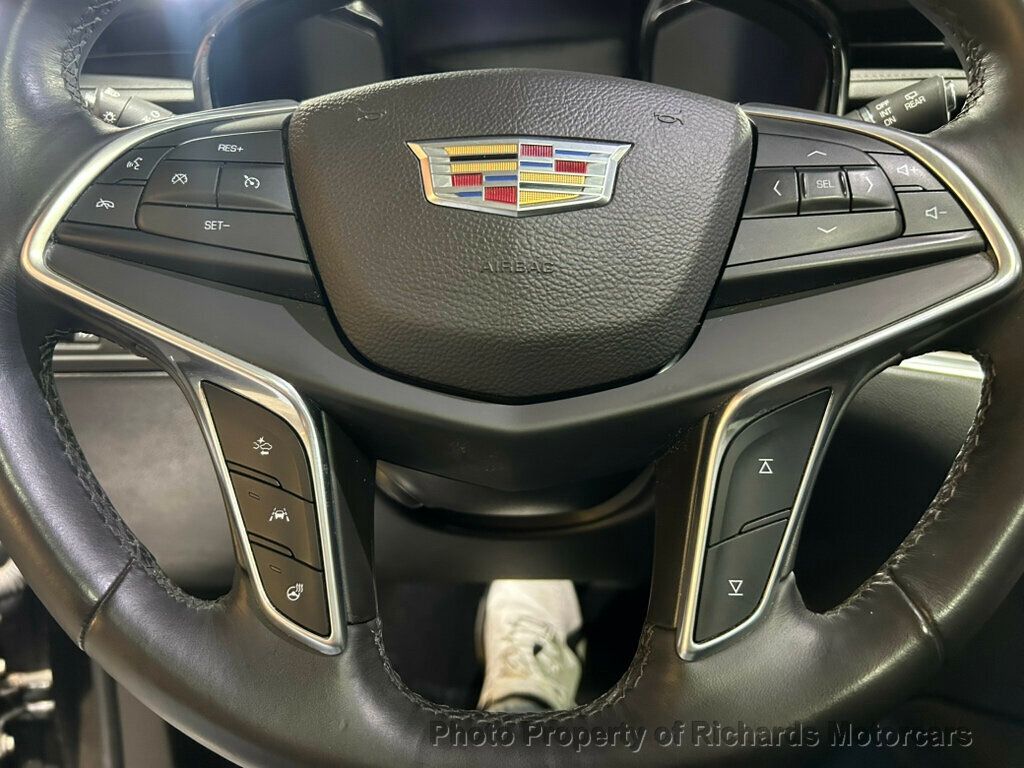2017 Cadillac XT5 AWD 4dr Premium Luxury - 23030423 - 10