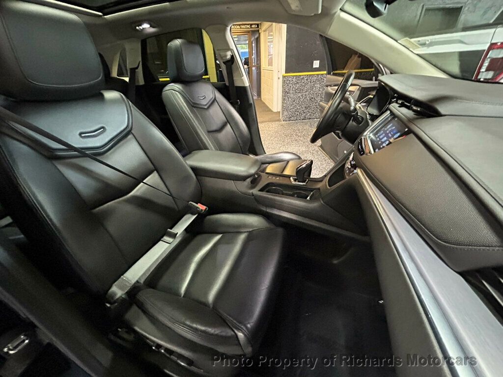 2017 Cadillac XT5 AWD 4dr Premium Luxury - 23030423 - 20