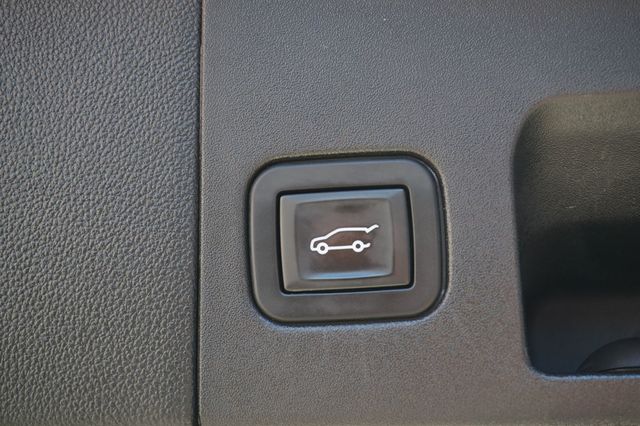 2017 Cadillac XT5 AWD, LUXRY PKG,PANORAMIC ROOF,KEYLESS ENTRY&START,PREMIUM WHEELS - 23042732 - 9