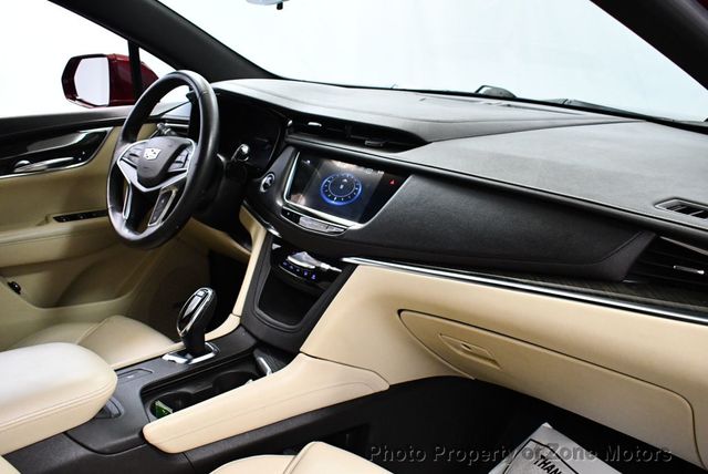 2017 Cadillac XT5 FWD 4dr - 22384419 - 17