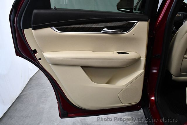 2017 Cadillac XT5 FWD 4dr - 22384419 - 21