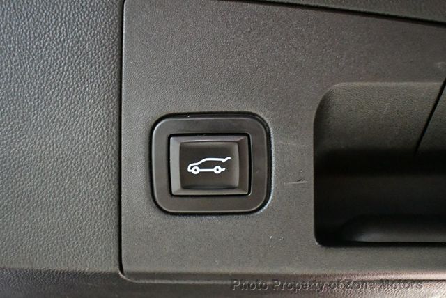 2017 Cadillac XT5 FWD 4dr - 22384419 - 38