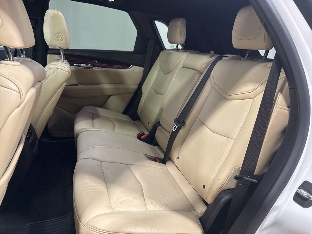 2017 Cadillac XT5 FWD 4dr Luxury - 22984533 - 34