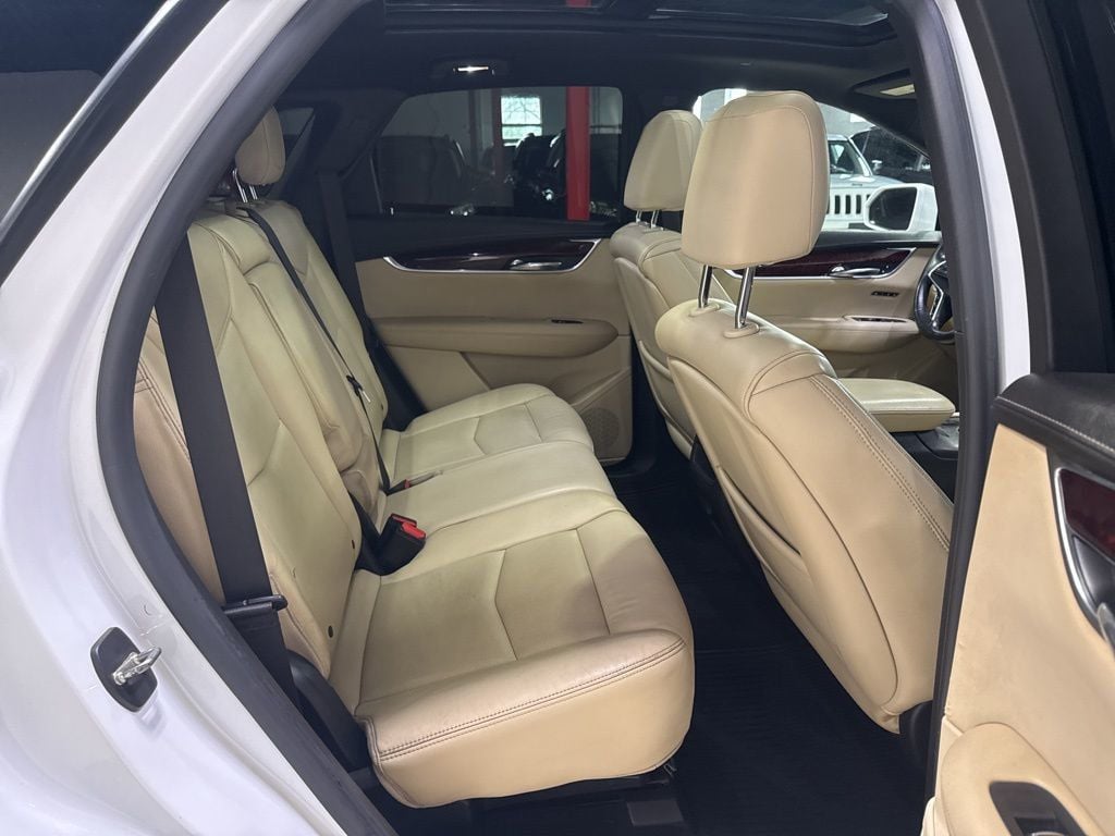 2017 Cadillac XT5 FWD 4dr Luxury - 22984533 - 40
