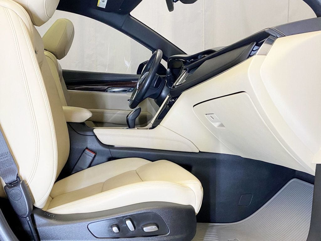 2017 Cadillac XT5 Luxury photo 45