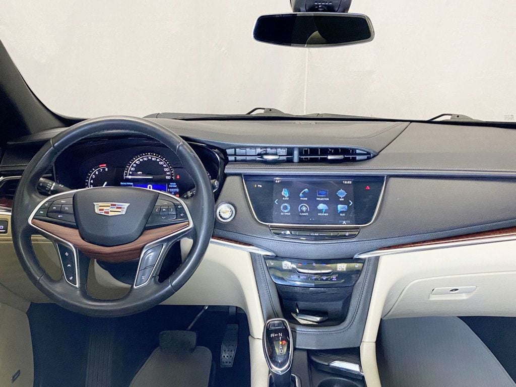 2017 Cadillac XT5 Luxury photo 49