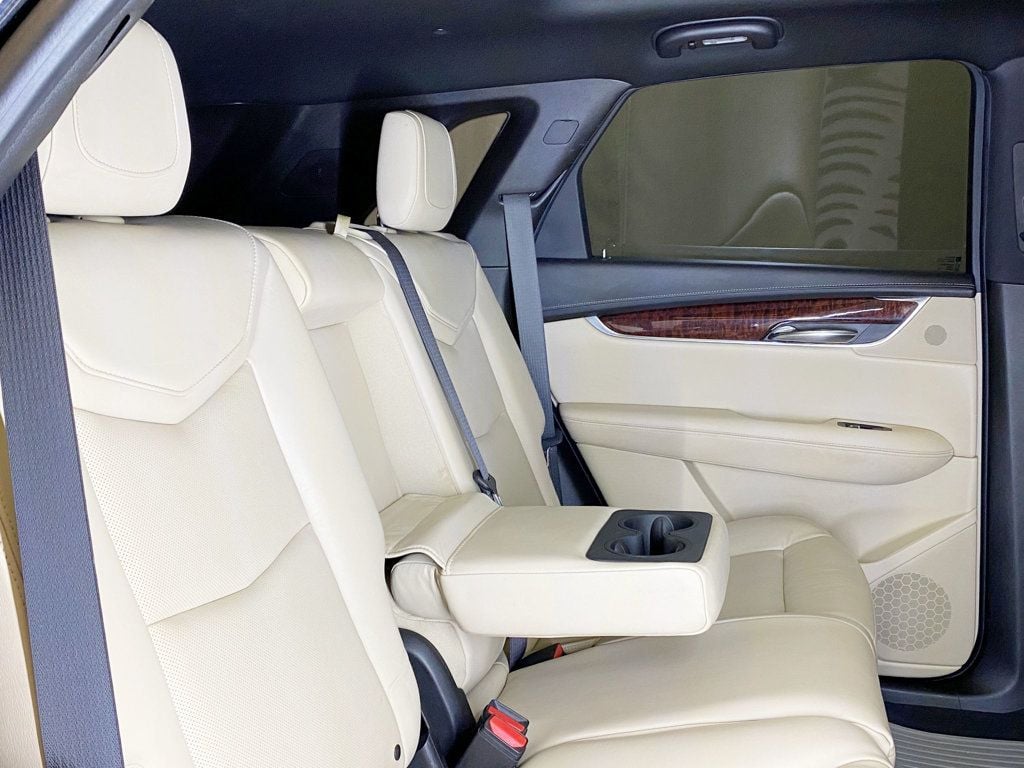2017 Cadillac XT5 Luxury photo 52