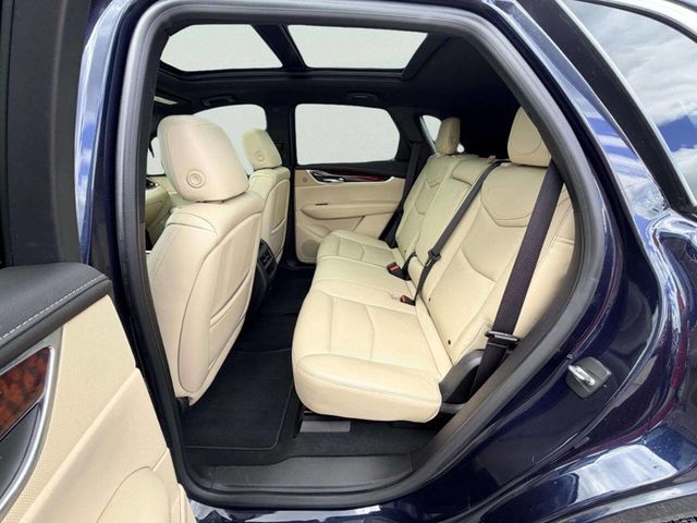 2017 Cadillac XT5 FWD 4dr Premium Luxury - 23040943 - 23