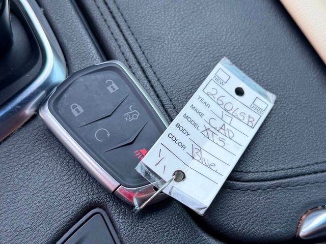 2017 Cadillac XT5 FWD 4dr Premium Luxury - 23040943 - 46