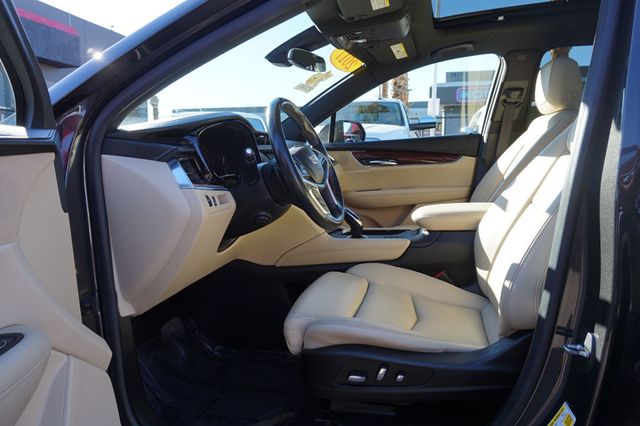 2017 Cadillac XT5 LUXURY, ALL WHEEL DRIVE, PREMIUM WHEELS, MOON ROOF, LEATHER - 22974074 - 14