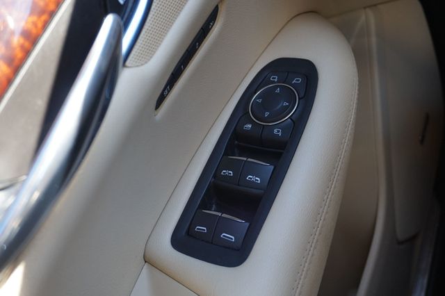 2017 Cadillac XT5 LUXURY, ALL WHEEL DRIVE, PREMIUM WHEELS, MOON ROOF, LEATHER - 22974074 - 21