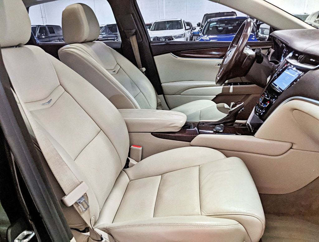 2017 Cadillac XTS 4dr Sedan Luxury AWD - 22375966 - 40