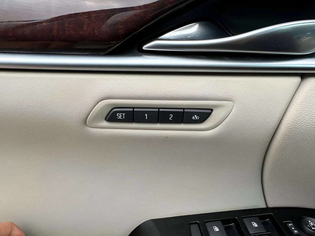 2017 Cadillac XTS 4dr Sedan Luxury AWD - 22936433 - 19