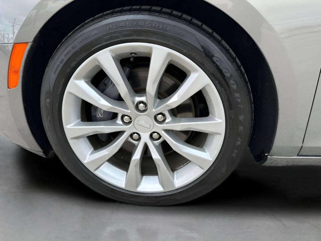 2017 Cadillac XTS 4dr Sedan Luxury AWD - 22936433 - 29