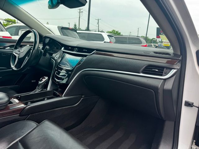 2017 Cadillac XTS 4dr Sedan Luxury AWD - 23037542 - 19