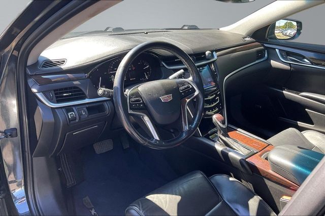 2017 Cadillac XTS 4dr Sedan Luxury AWD - 23061411 - 10