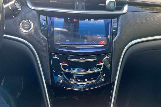 2017 Cadillac XTS 4dr Sedan Luxury AWD - 23061411 - 24