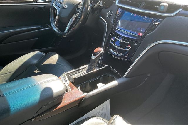 2017 Cadillac XTS 4dr Sedan Luxury AWD - 23061411 - 29