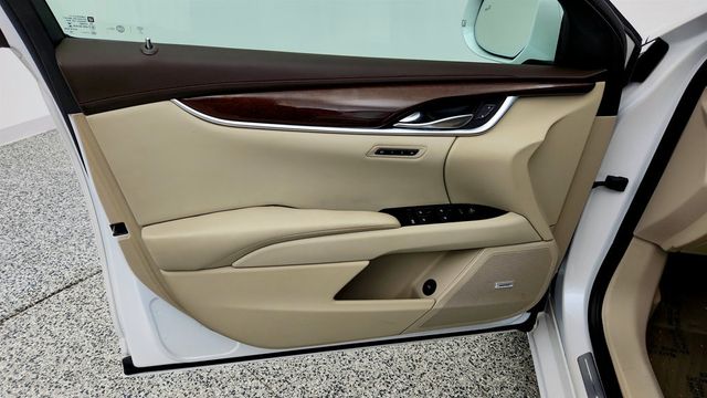 2017 Cadillac XTS 4dr Sedan Luxury AWD - 23021553 - 10