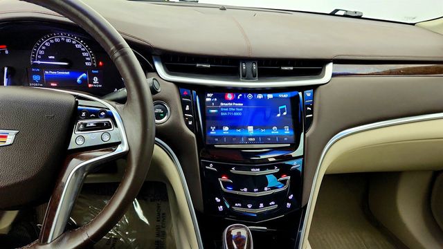 2017 Cadillac XTS 4dr Sedan Luxury AWD - 23021553 - 17