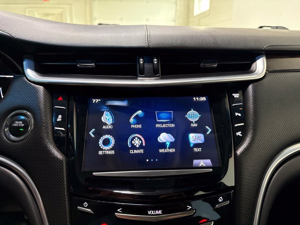 2017 Cadillac XTS 4dr Sedan Luxury FWD - 23067192 - 14