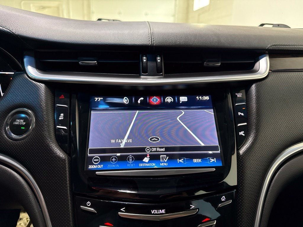 2017 Cadillac XTS 4dr Sedan Luxury FWD - 23067192 - 16