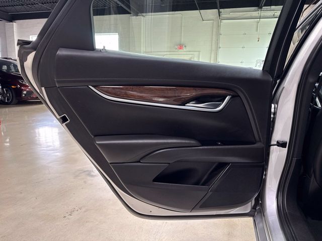 2017 Cadillac XTS 4dr Sedan Luxury FWD - 23067192 - 23
